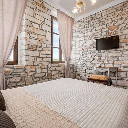 Villa Vigneri Novigrad  Luaran gambar